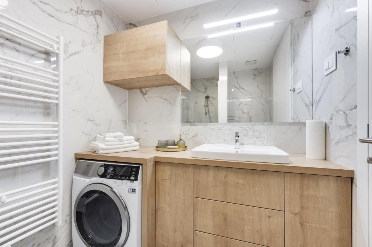 Central Apartment With Private Garage Lublaň Exteriér fotografie